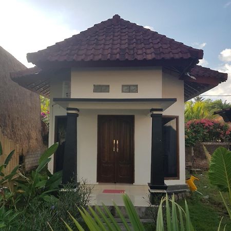 Mahkota Atia Bungallow Praya Exterior photo