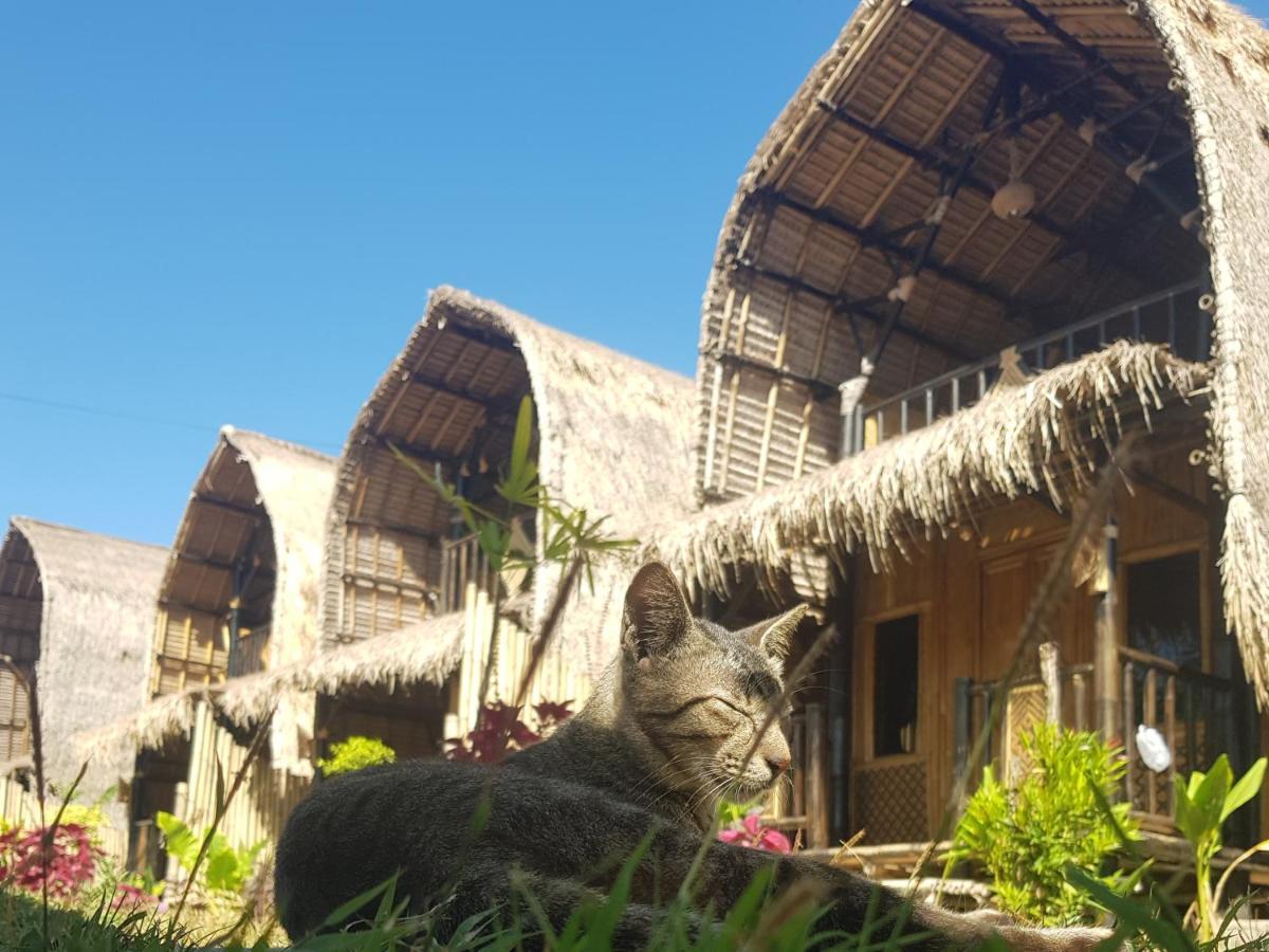 Mahkota Atia Bungallow Praya Exterior photo